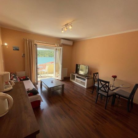 Apartments Duje Ribnica Obrovac Esterno foto