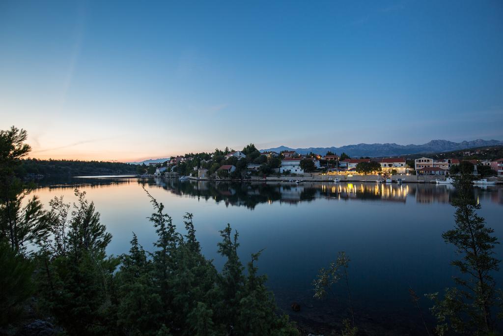 Apartments Duje Ribnica Obrovac Esterno foto