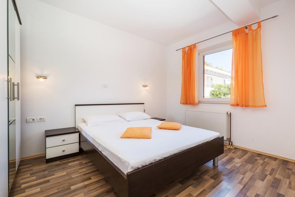 Apartments Duje Ribnica Obrovac Esterno foto